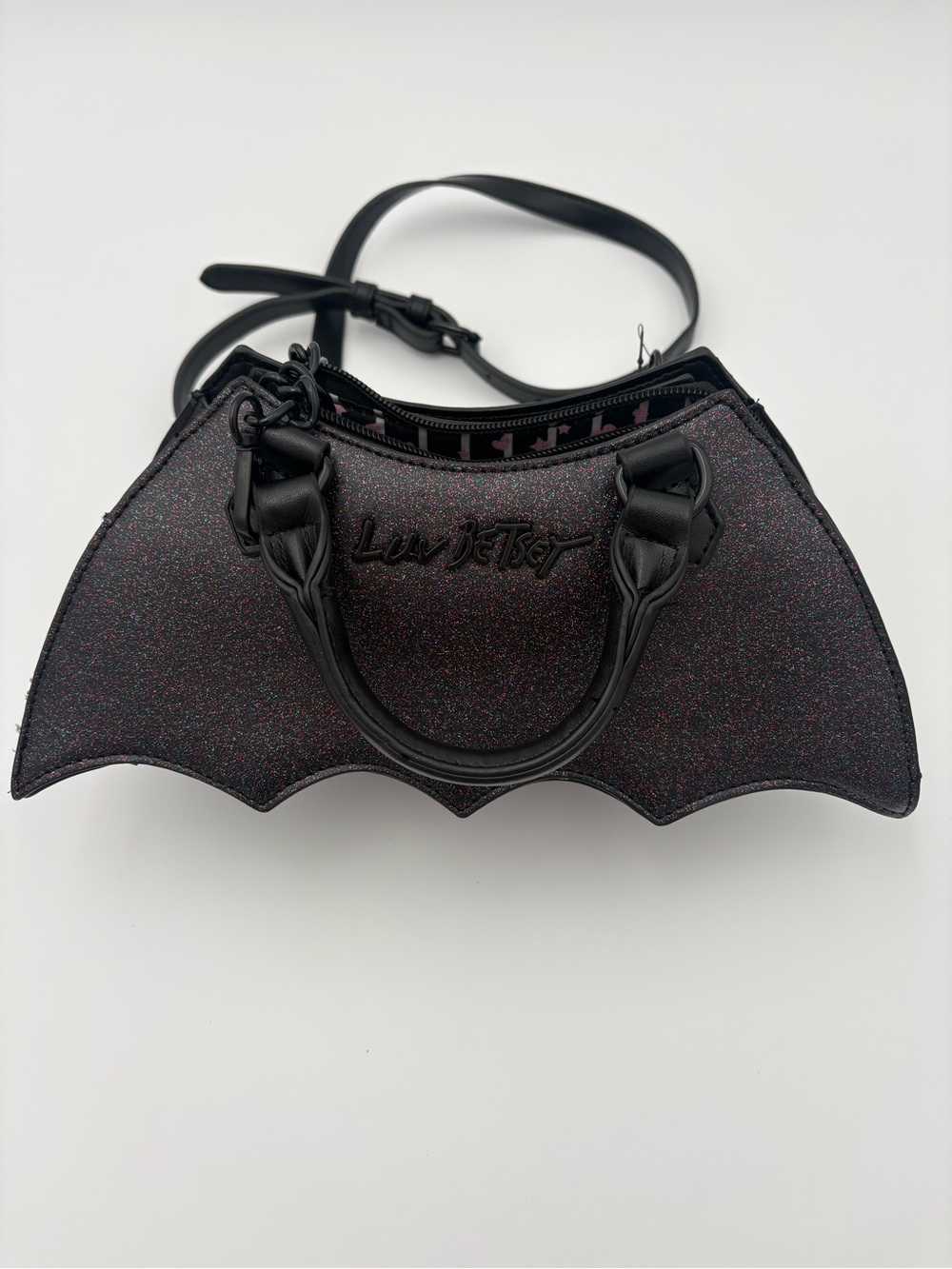🖤✨ Luv Betsey by Betsey Johnson Bat-Shaped Glitter Satchel ✨🖤
